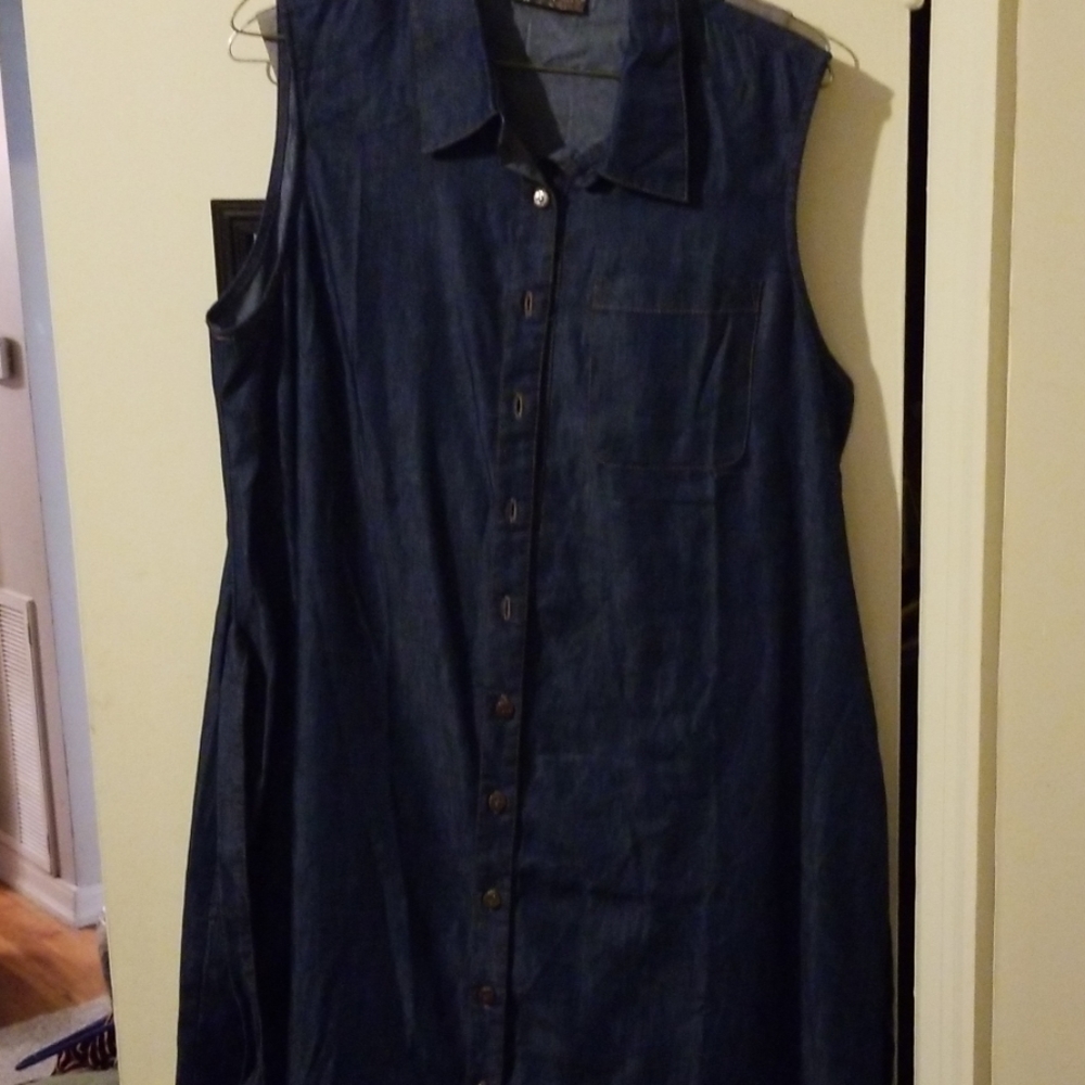 Dress - Picture 2 of 7